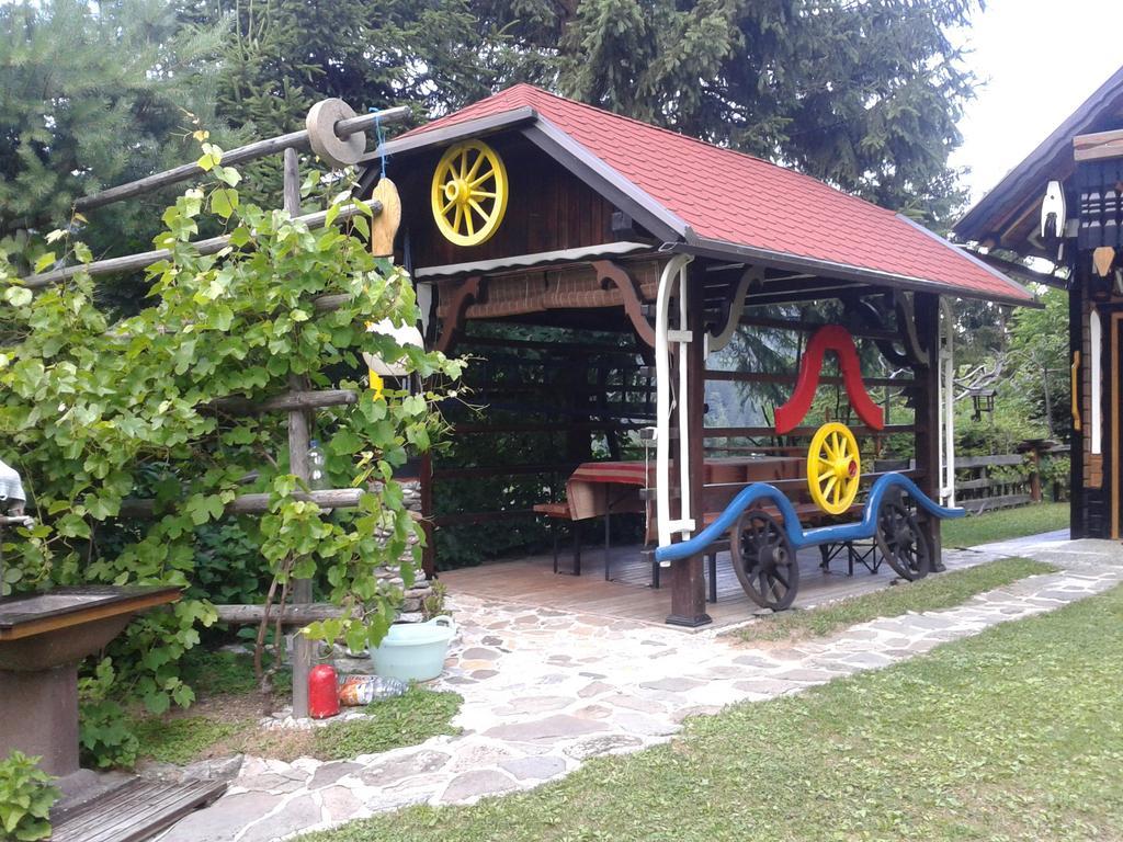 Holiday Home Prdelanca Luče Kamer foto